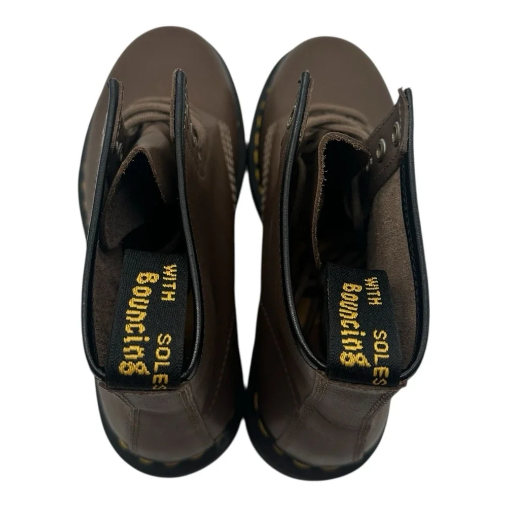 Dr Martens Boots Size Mens 8 Womens 9 Brown‎ Leather Combat Lace Up Doc 32025